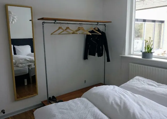 2 rooms, private kitchen, bathroom,&garden.
